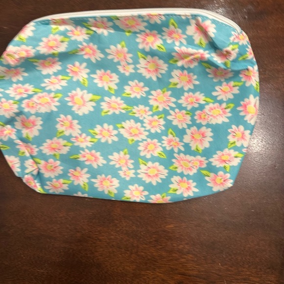 La Sorella Cute Bag with smaller makeup bag NWT - Picture 4 of 6